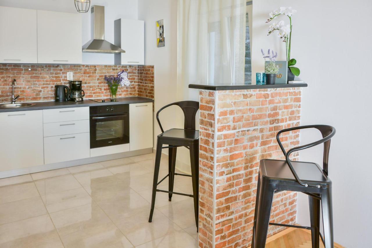 Apartmani Krijesnica Zengg Kültér fotó