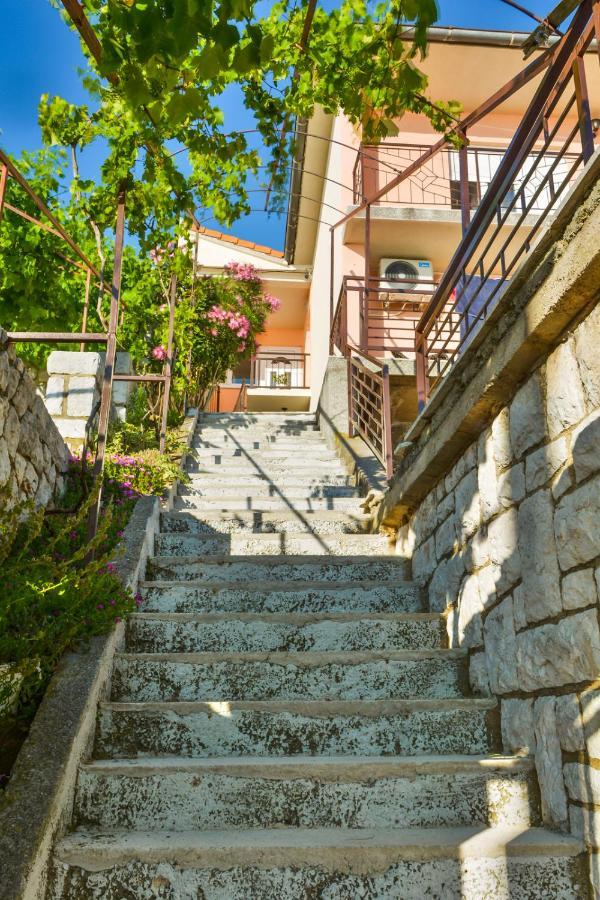Apartmani Krijesnica Zengg Kültér fotó